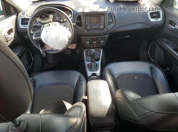 3C4NJDBB4JT423211 2018 JEEP COMPASS Gray Widok deski rozdzielczej