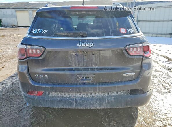 3C4NJDBB4JT423211 2018 JEEP COMPASS Gray Widok z tyłu