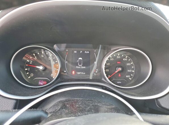 3C4NJDBB4JT423211 2018 JEEP COMPASS Gray Widok zestawu wskaźników