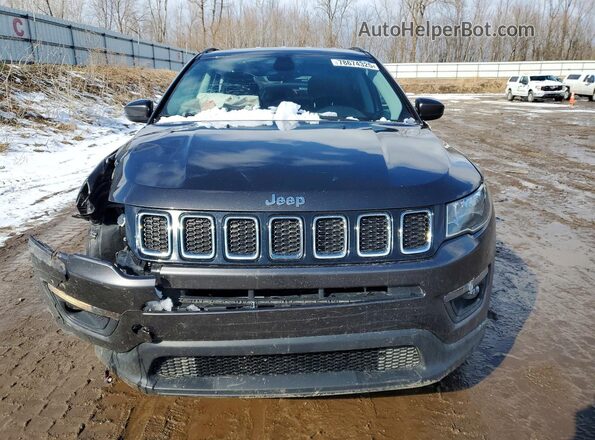 3C4NJDBB4JT423211 2018 JEEP COMPASS Gray Widok z przodu