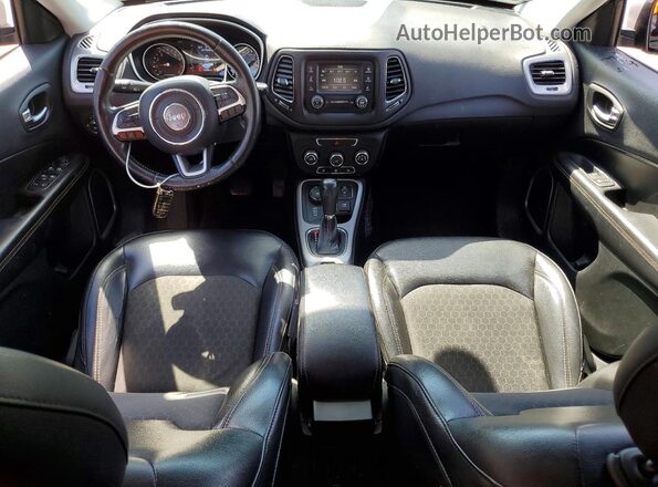 3C4NJDBB5JT464480 2018 JEEP COMPASS Silver Vista del salpicadero