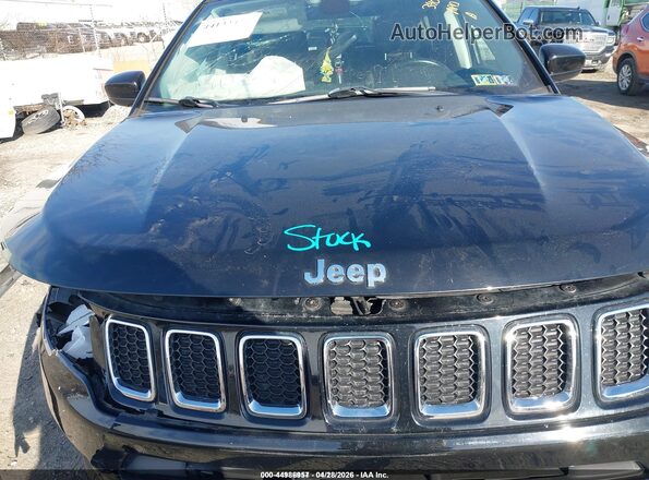 3C4NJDBB6JT191145 2018 JEEP COMPASS Black Widok z tyłu