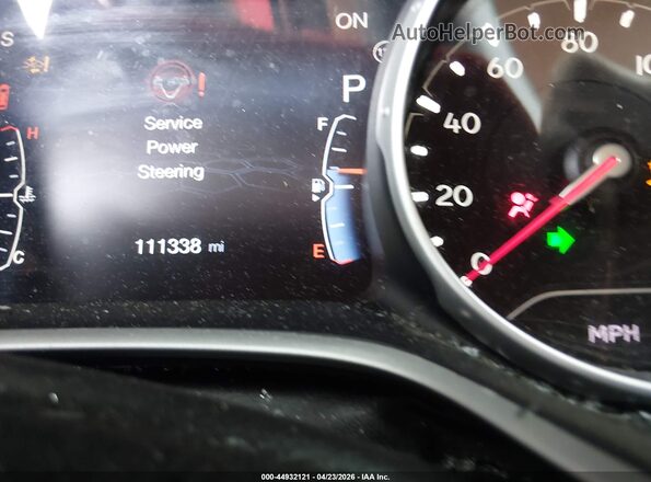 3C4NJDBB6JT331775 2018 JEEP COMPASS Красный 