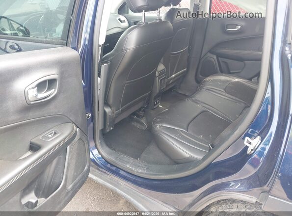 3C4NJDBB7JT176587 2018 JEEP COMPASS Blue Widok naklejki z numerem VIN