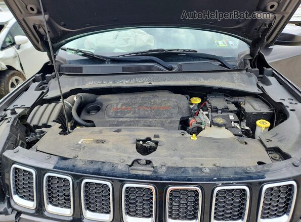 3C4NJDBB8JT192216 2018 JEEP COMPASS Черный Вид подкапотного пространства