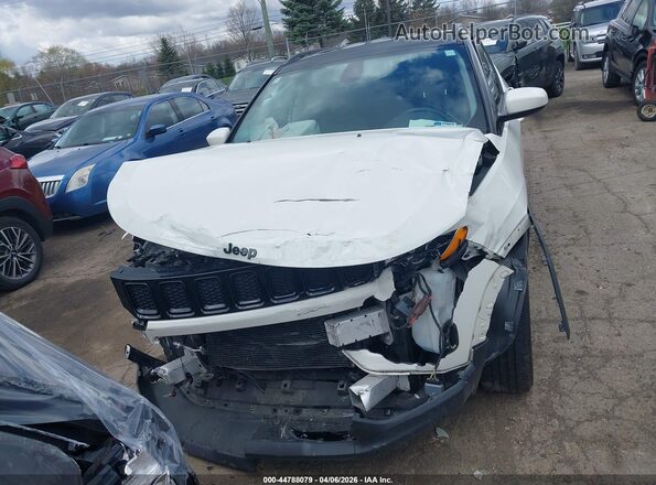 3C4NJDBB8JT395459 2018 JEEP COMPASS White Vista del cuadro de instrumentos