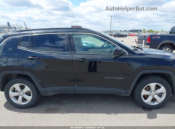 3C4NJDBB8KT671835 2019 JEEP COMPASS Black Widok wnętrza z tyłu