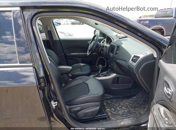 3C4NJDBB8KT671835 2019 JEEP COMPASS Black Widok wnętrza z przodu