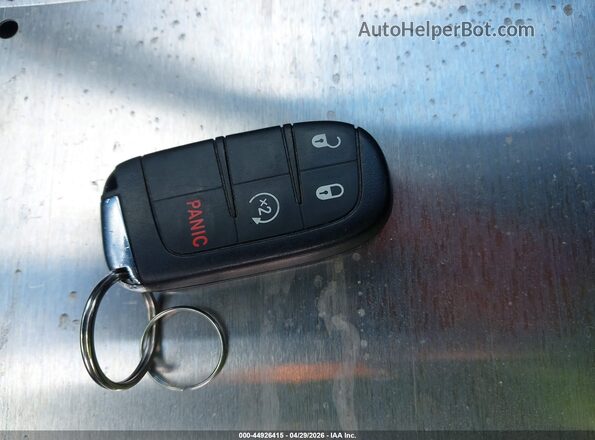 3C4NJDBB8KT671835 2019 JEEP COMPASS Black Widok deski rozdzielczej