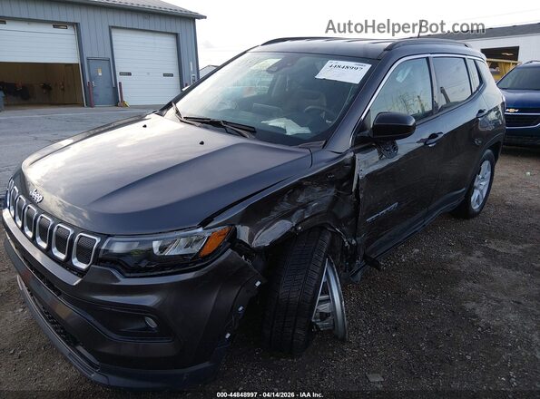 3C4NJDBB8NT131339 2022 JEEP COMPASS Gray Widok z przodu