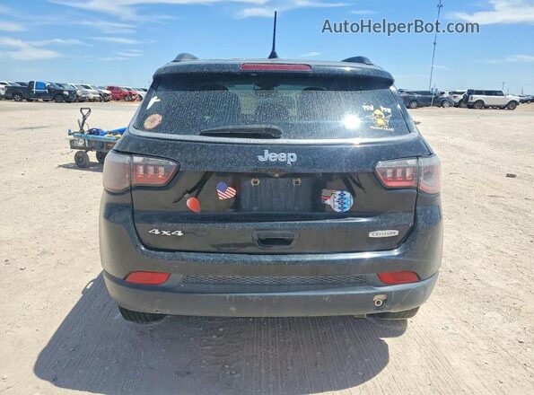 3C4NJDBB9JT192063 2018 JEEP COMPASS Черный Вид сзади
