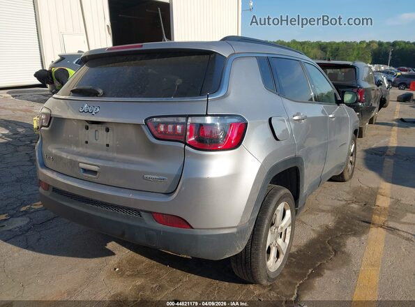 3C4NJDBB9JT373499 2018 JEEP COMPASS Silver Trasero derecho