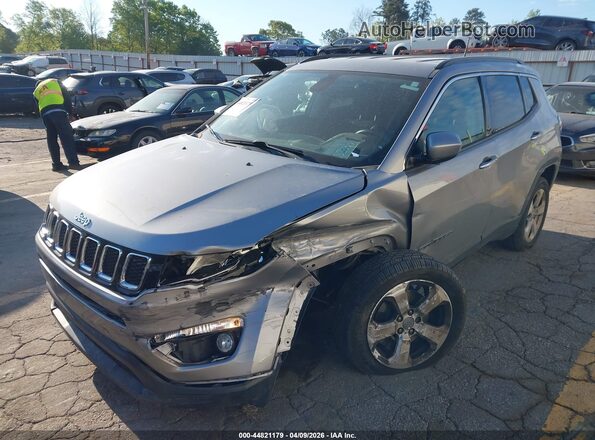 3C4NJDBB9JT373499 2018 JEEP COMPASS Silver Vista frontal