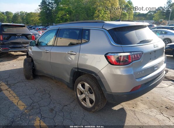 3C4NJDBB9JT373499 2018 JEEP COMPASS Silver Trasero izquierdo