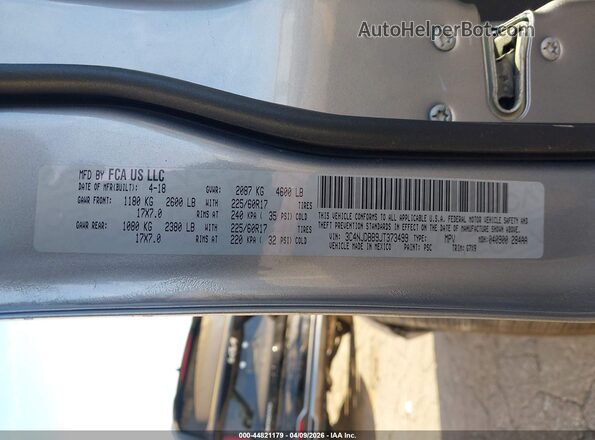 3C4NJDBB9JT373499 2018 JEEP COMPASS Silver Vista del compartimento del motor