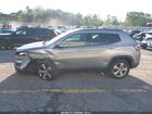 2018 Jeep Compass Latitude 4x4 Silver vin: 3C4NJDBB9JT373499