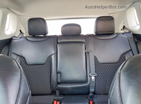 3C4NJDBB9MT509439 2021 JEEP COMPASS Черный Вид задних сидений