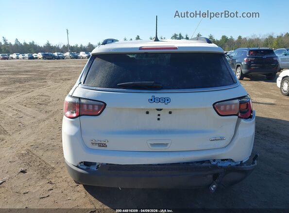 3C4NJDBB9NT207974 2022 JEEP COMPASS Белый Вид спереди