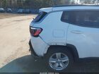 2022 Jeep Compass Latitude 4x4 Белый vin: 3C4NJDBB9NT207974