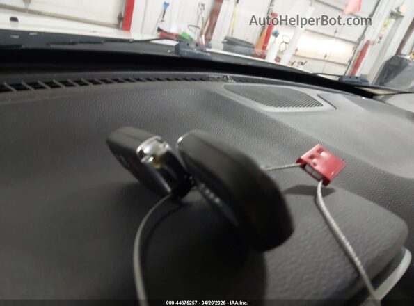 3C4NJDBBXJT313828 2018 JEEP COMPASS Белый Вид панели приборов