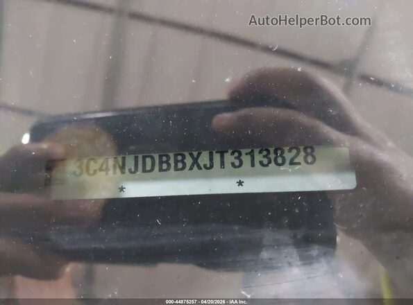 3C4NJDBBXJT313828 2018 JEEP COMPASS Белый Вид подкапотного пространства