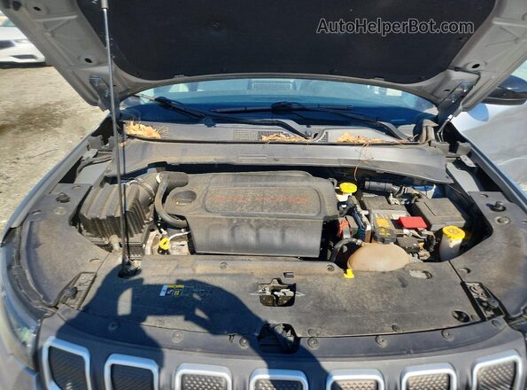 3C4NJDBBXNT118754 2022 JEEP COMPASS Gray Widok komory silnika