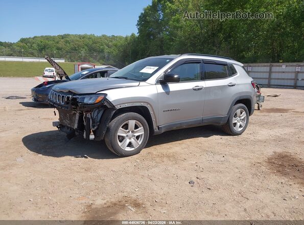 3C4NJDBBXNT151267 2022 JEEP COMPASS Silver Przód lewy