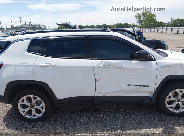 3C4NJDBN1ST580321 2025 JEEP COMPASS Белый Вид задней части салона
