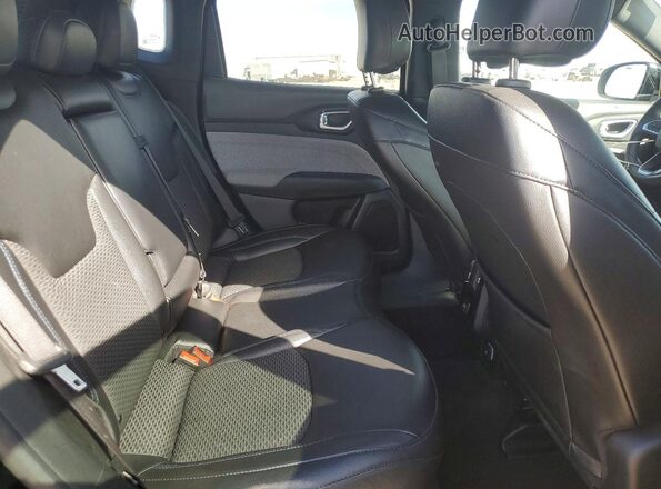 3C4NJDBN3RT596921 2024 JEEP COMPASS Black Вид задньої частини салону
