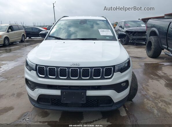 3C4NJDBN6RT608060 2024 JEEP COMPASS White Widok deski rozdzielczej