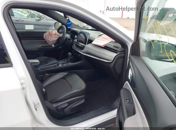 3C4NJDBN7RT137813 2024 JEEP COMPASS White Vista interior delantera