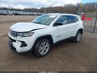 2024 Jeep Compass Latitude 4x4 White vin: 3C4NJDBN7RT137813