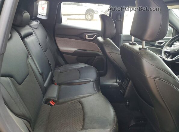 3C4NJDBN7ST601740 2025 JEEP COMPASS Black Widok wnętrza z tyłu