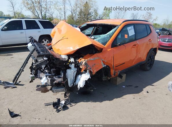 3C4NJDBN7TT160886 2026 JEEP COMPASS Оранжевый Передняя левая четверть