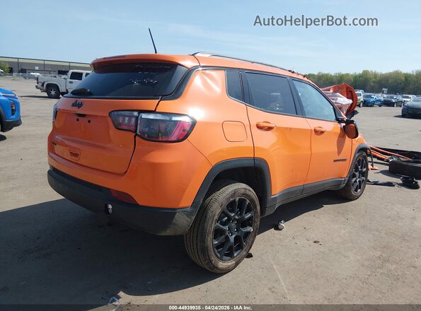 3C4NJDBN7TT160886 2026 JEEP COMPASS Оранжевый Задняя правая четверть