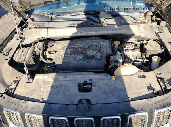 3C4NJDCB2JT489772 2018 JEEP COMPASS Black ძრავის განყოფილების ხედი