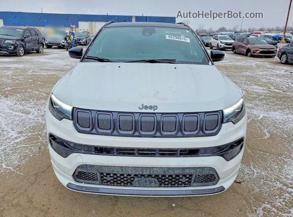 3C4NJDCB4NT178656 2022 JEEP COMPASS White Vista frontal