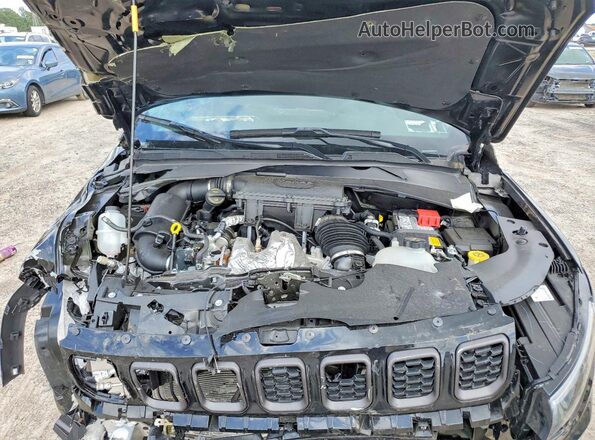 3C4NJDCN6TT164958 2026 JEEP COMPASS Черный Вид подкапотного пространства