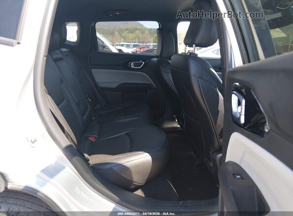 3C4NJDCN9RT158757 2024 JEEP COMPASS Серебряный Вид наклейки с VIN-кодом