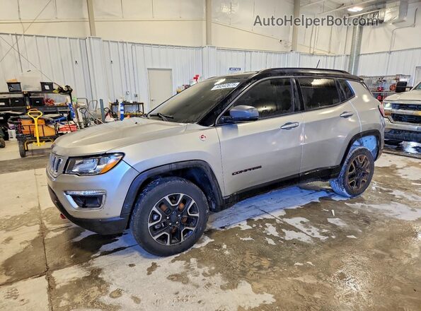 3C4NJDDB0KT712827 2019 JEEP COMPASS Серебряный Передняя левая четверть