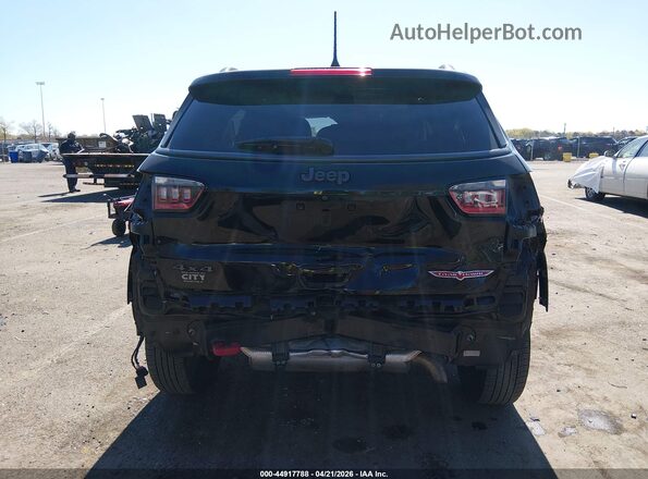 3C4NJDDB1JT343359 2018 JEEP COMPASS Черный 