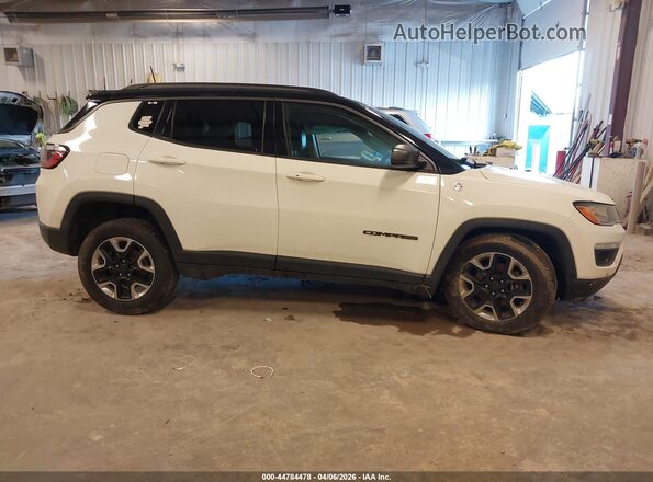 3C4NJDDB3HT631894 2017 JEEP NEW COMPASS White უკანა სალონის ხედი