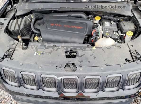 3C4NJDDB3NT168795 2022 JEEP COMPASS Black ძრავის განყოფილების ხედი