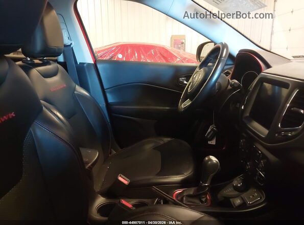 3C4NJDDB5HT624056 2017 JEEP NEW COMPASS Orange Front interior view