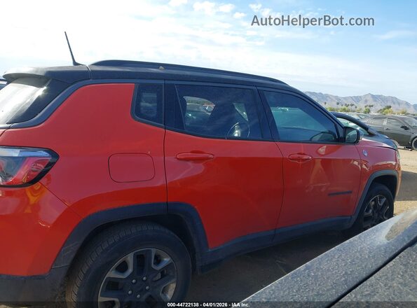 3C4NJDDB7HT667779 2017 JEEP NEW COMPASS Orange Вид задньої частини салону