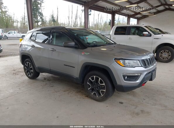 3C4NJDDB8LT151598 2020 JEEP COMPASS Серебряный Передняя правая четверть