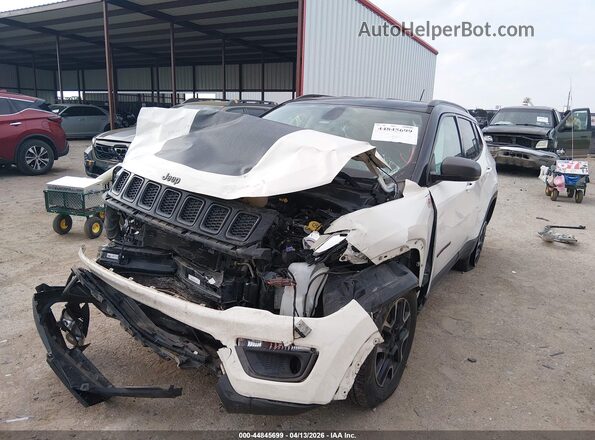 3C4NJDDBXKT740098 2019 JEEP COMPASS Белый Передняя левая четверть