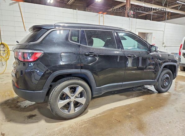 3C4NJDDBXKT765602 2019 JEEP COMPASS Black Tył prawy