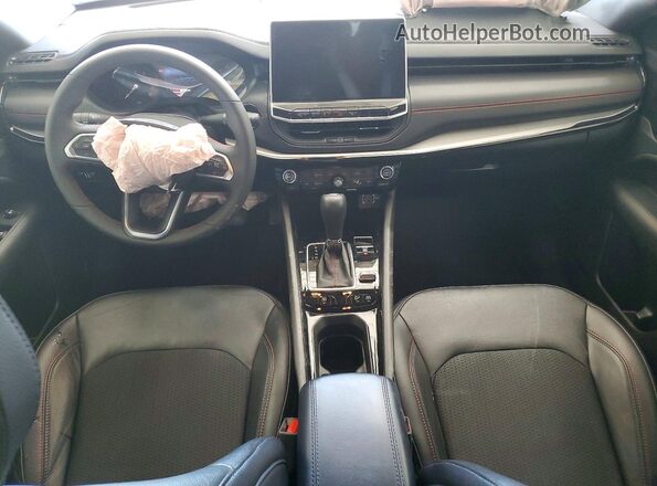 3C4NJDDN0ST559196 2025 JEEP COMPASS Белый Вид панели приборов