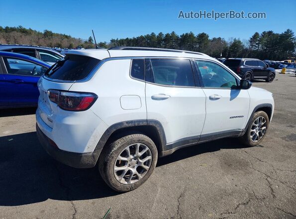 3C4NJDFB7NT170045 2022 JEEP COMPASS White Trasero derecho